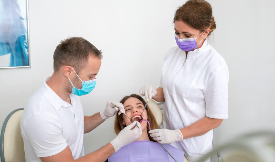 Fissure sealing
